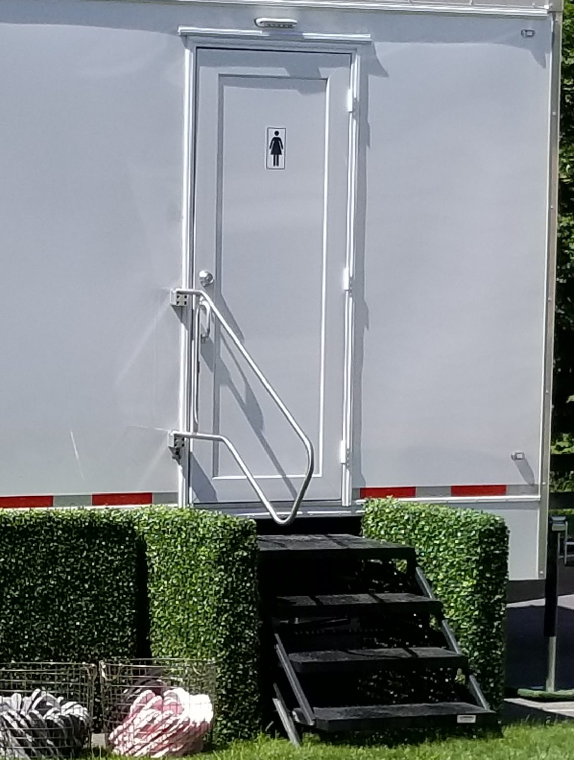 Bathroom Tent Box